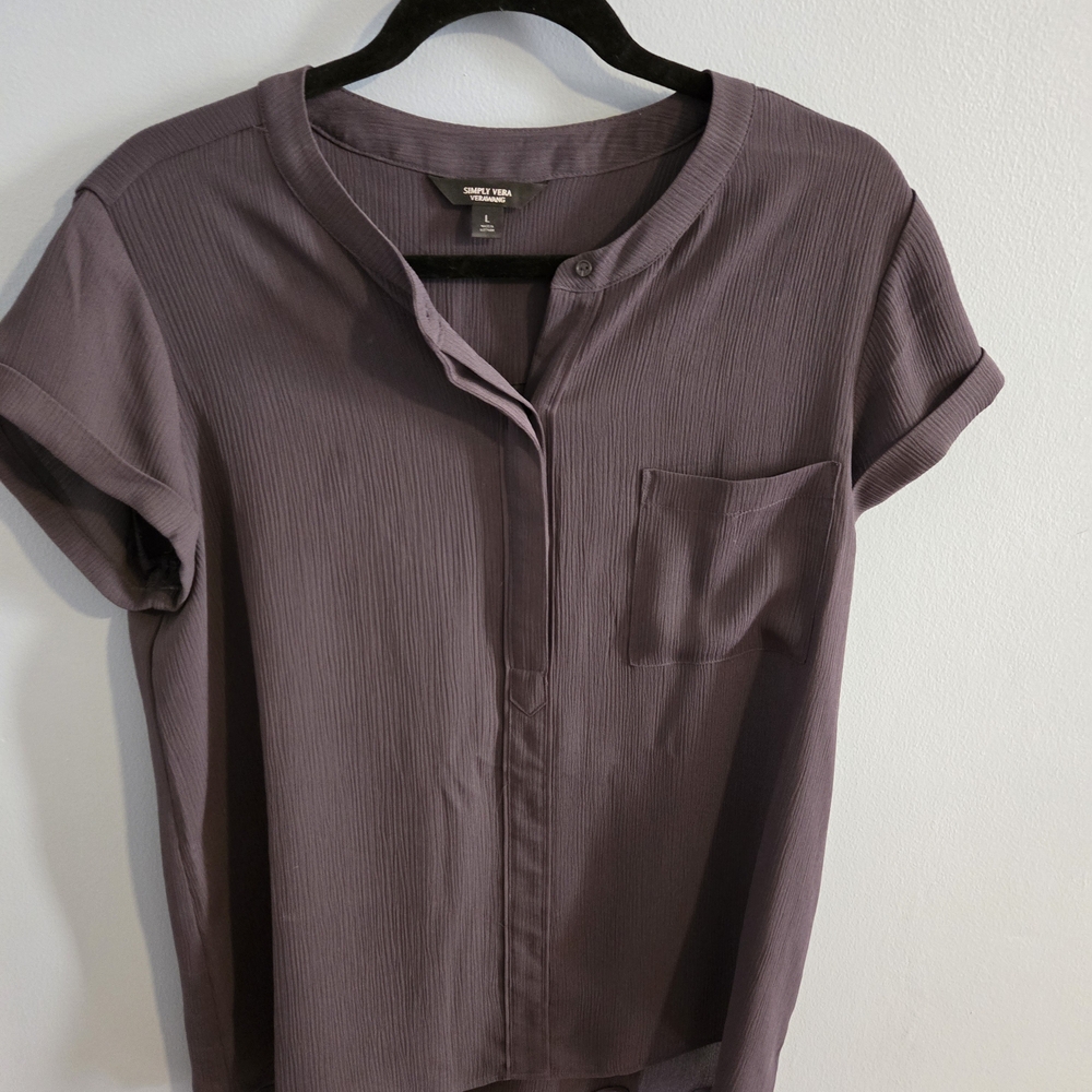 Simply Vera Vera Wang Women's Button Down Shirt in Dark Grey